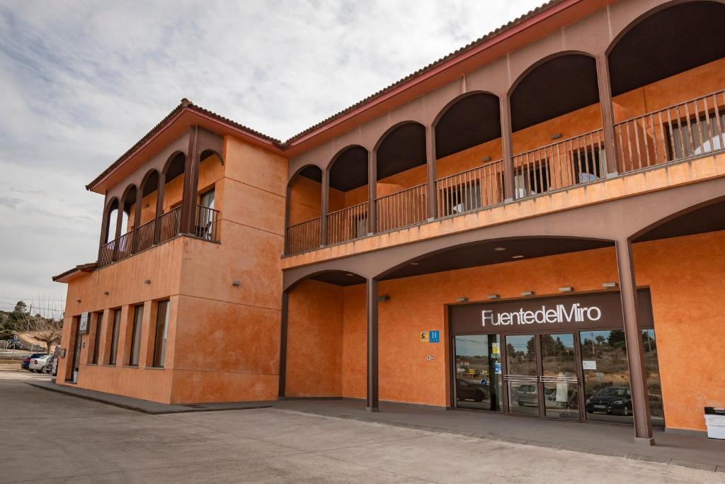 Hotel Fuente del Miro Teruel Fachada