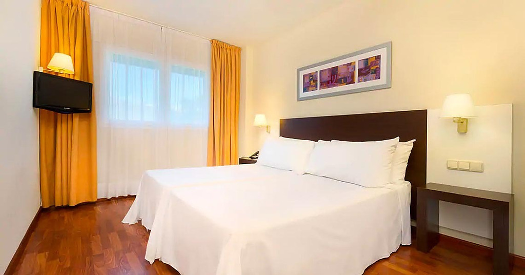 Hotel Port Feria Valencia_habitación matrimonio 2