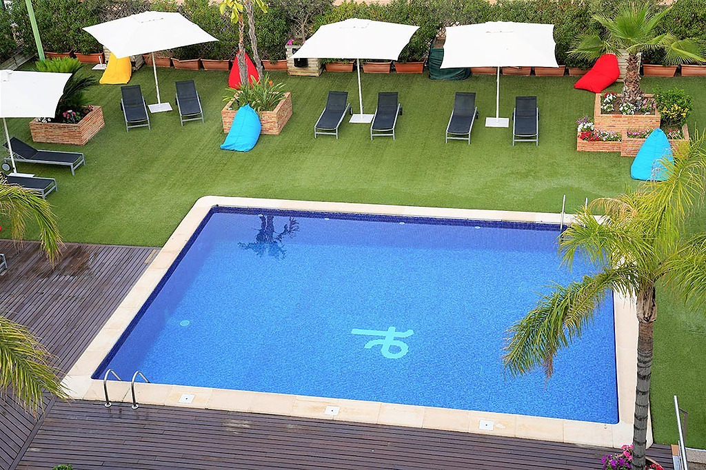 Hotel Port Feria Valencia_piscina